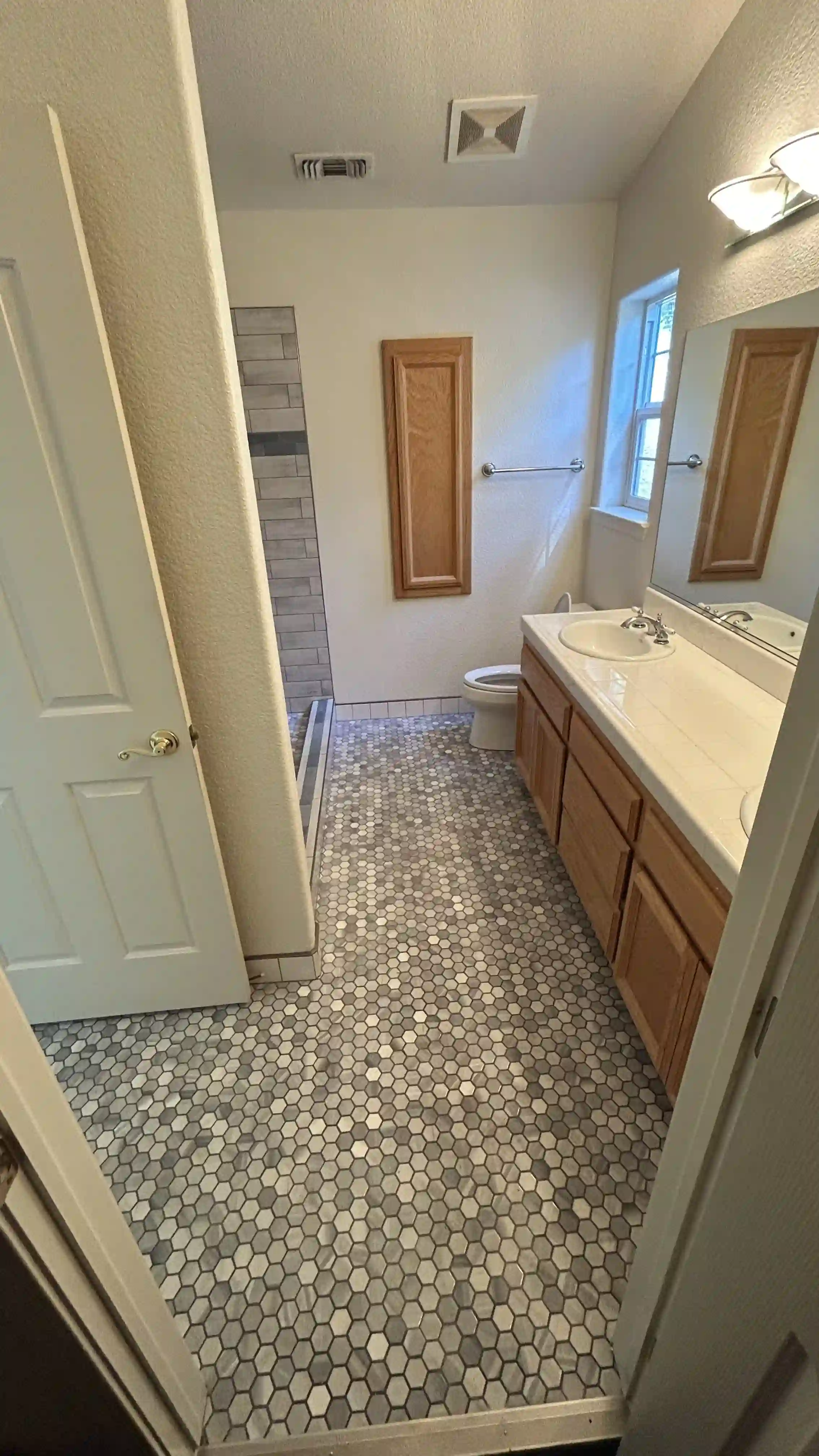 Bathroom 1.2 .