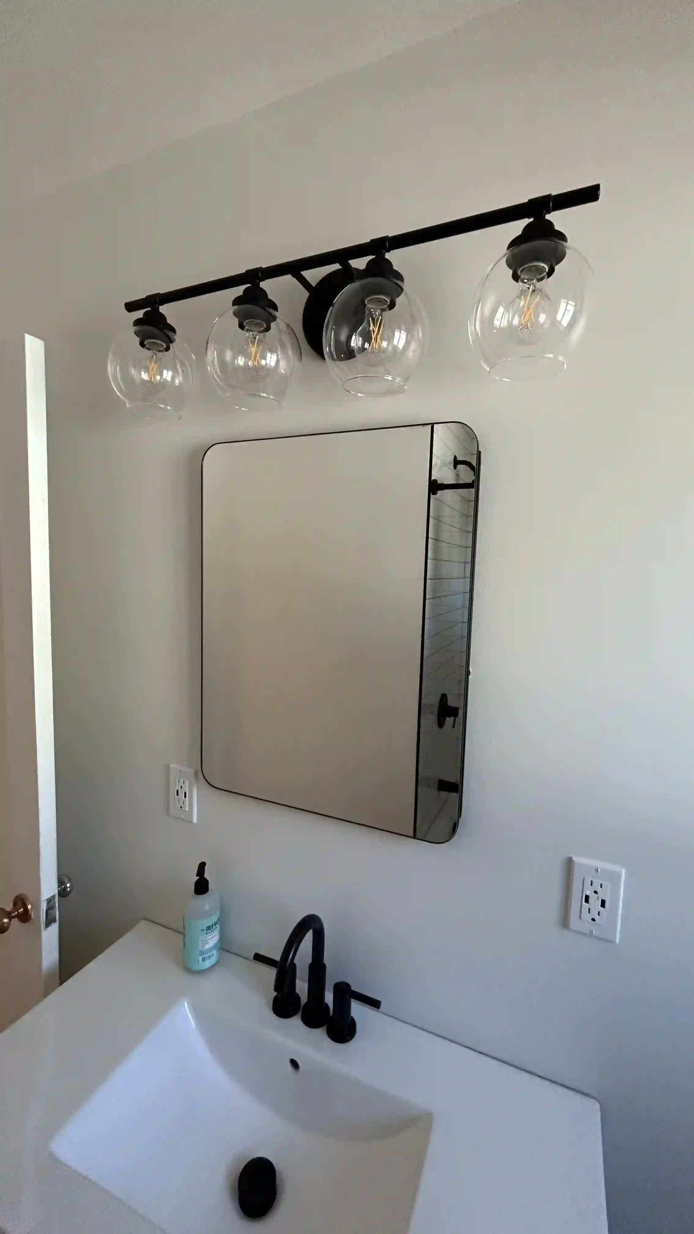 Bathroom 2.6 .